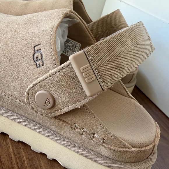 UGG Goldenstar 7.5 Sand - Picture 7 of 12
